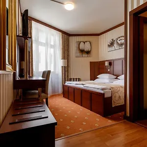Hotel Alfred